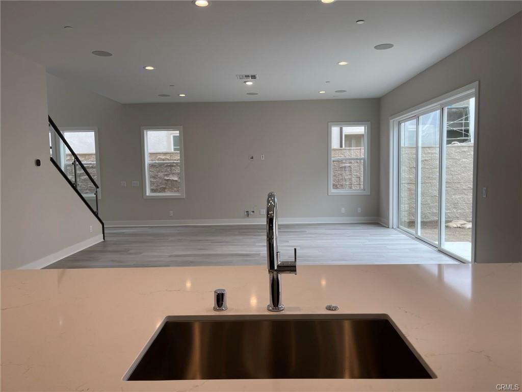 110 Walworth - Photo 2 of 8