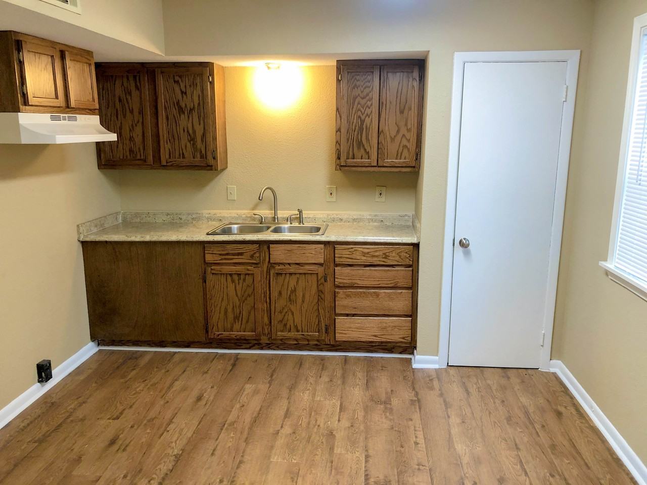 9405 Lew Circle #A - Photo 6 of 21