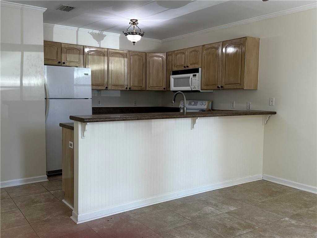 110 Palmetto St - Photo 4 of 14