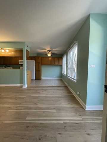 1497 Quaker Ln - Photo 2 of 16