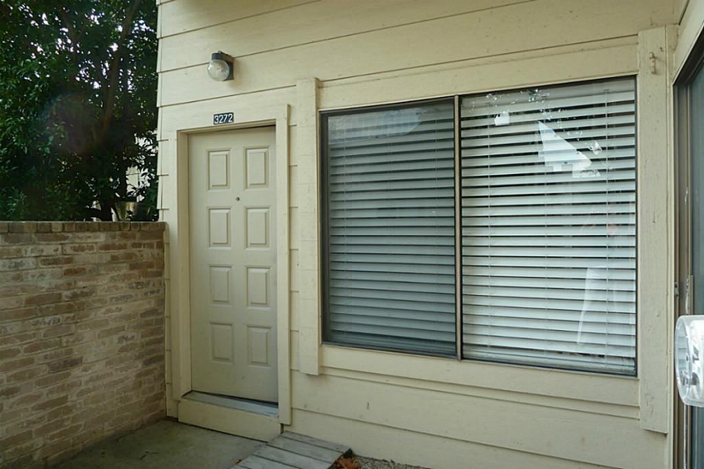 3272 Windchase Blvd - Photo 2 of 20