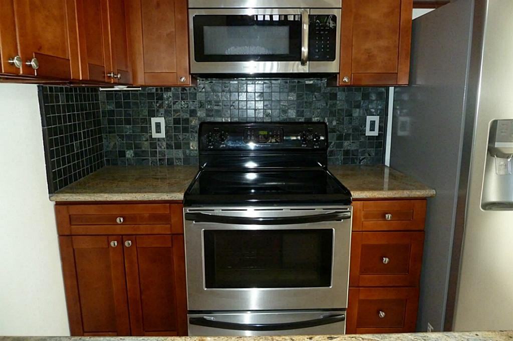 3272 Windchase Blvd - Photo 5 of 20