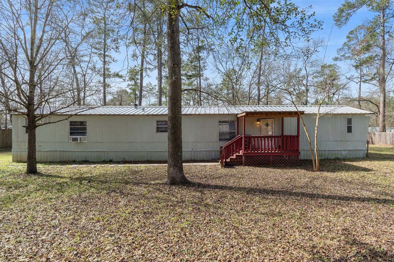 29811 Sweetwater St - Photo 3 of 26