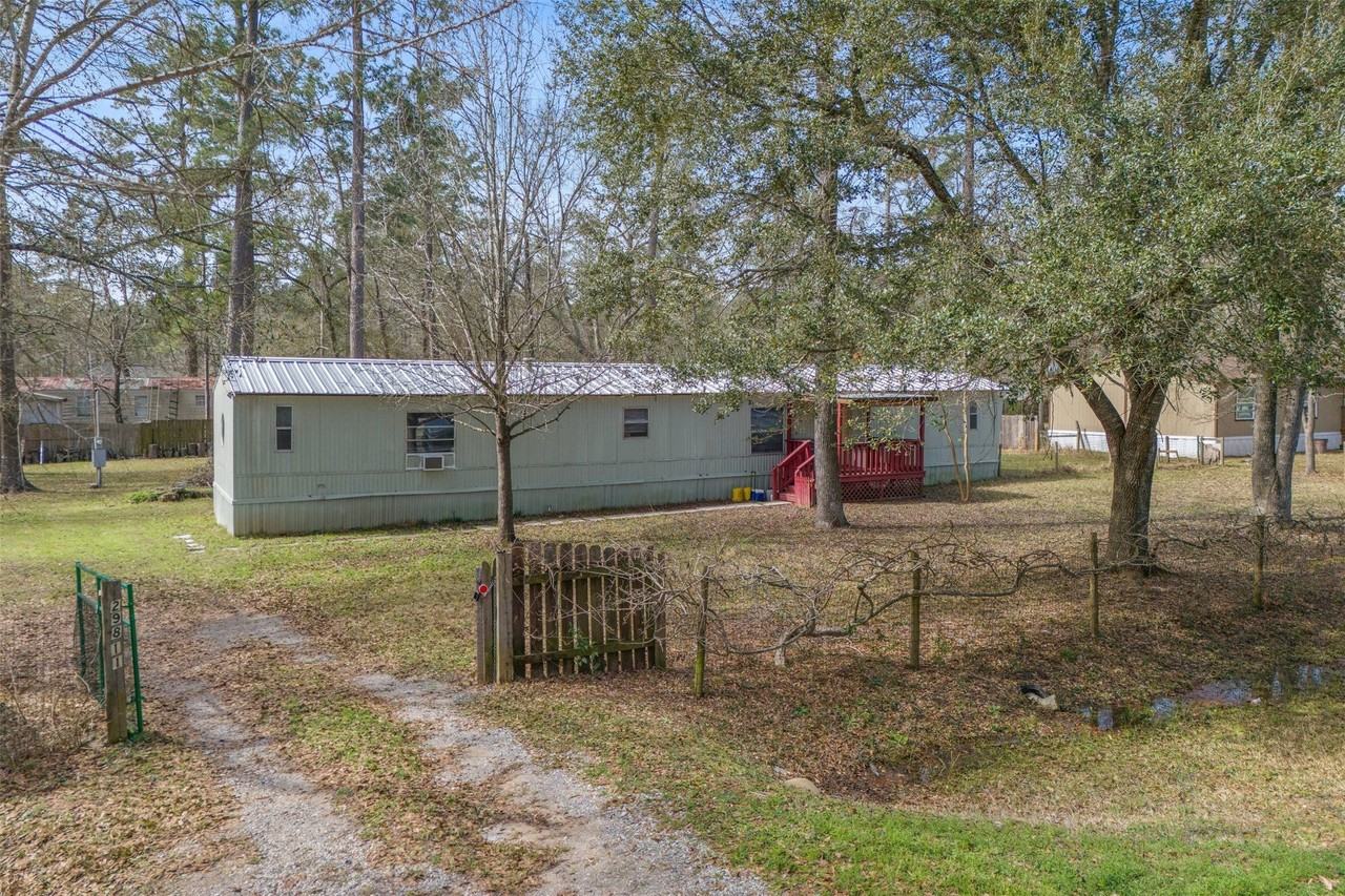 29811 Sweetwater St - Photo 4 of 26