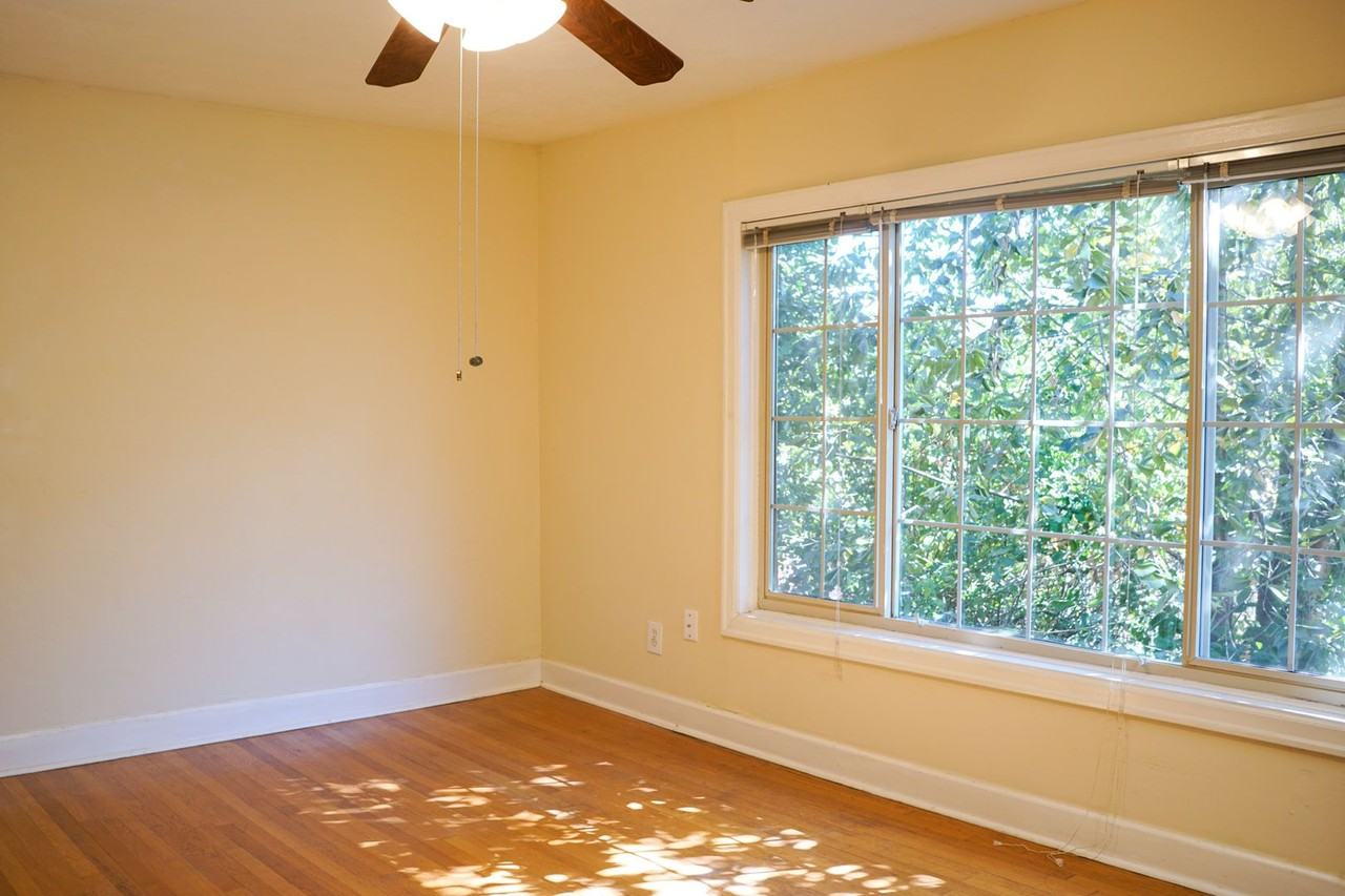 2254 Nw Glisan St #112 - Photo 4 of 9