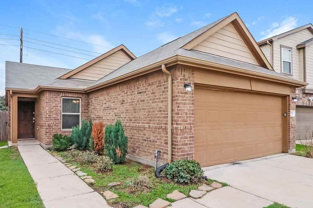 7210 Sweetwater Shining Trl - Photo 3 of 16