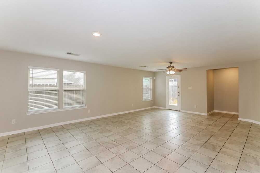 7210 Sweetwater Shining Trl - Photo 4 of 16