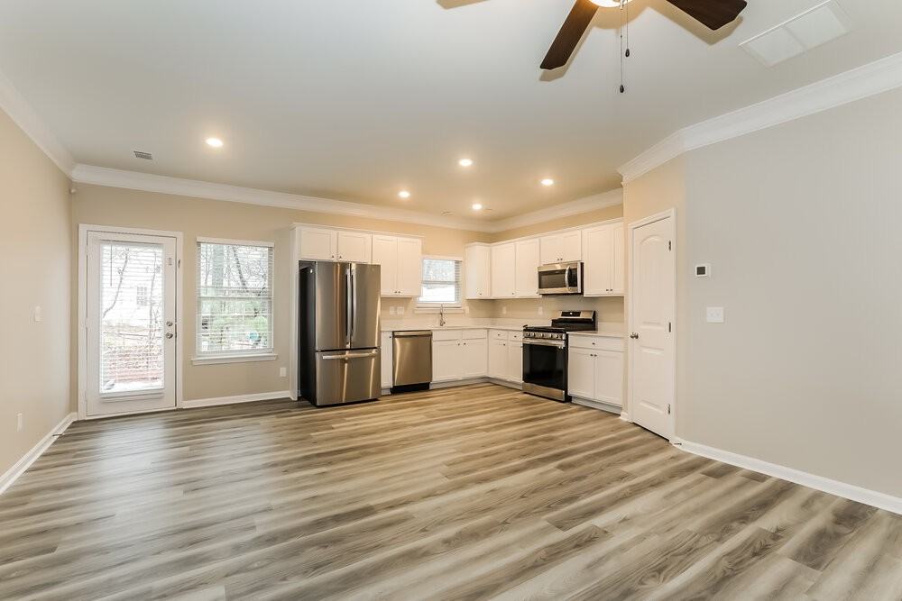 247 Turtle Creek Dr - Photo 5 of 17