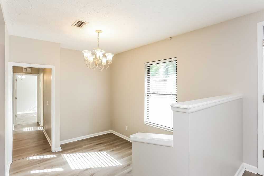 1655 Aletha Dr - Photo 6 of 16