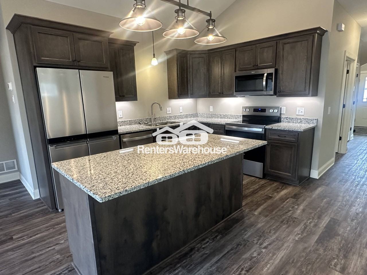 6771 Ivy Wood Ave - Photo 3 of 18