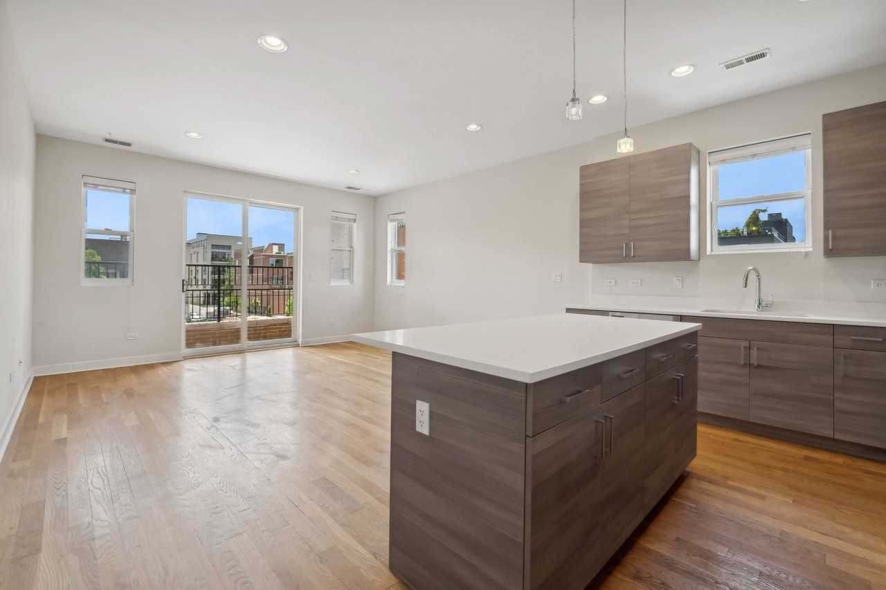 Erie/Ohio - Photo 7 of 17