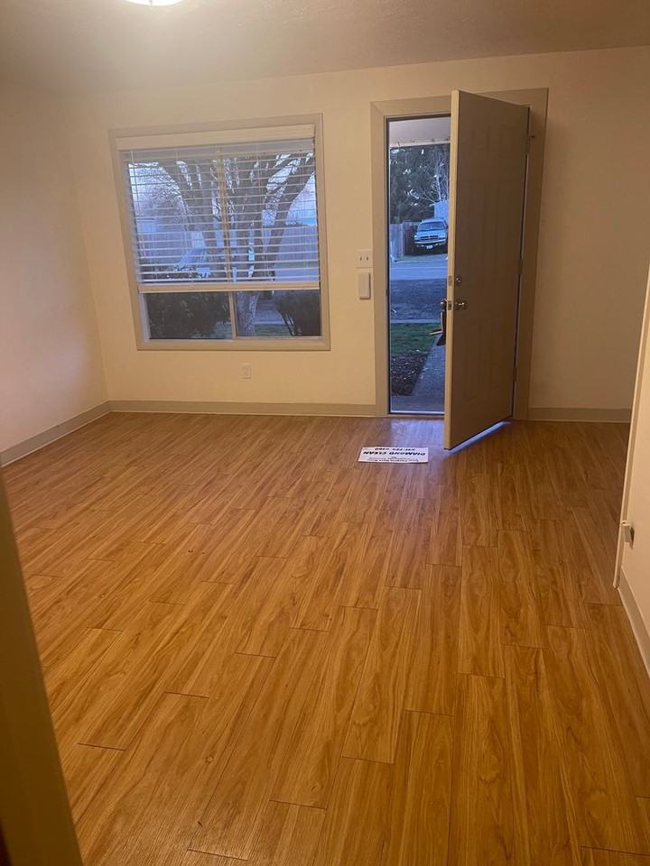 37136 Gore Dr - Photo 3 of 16