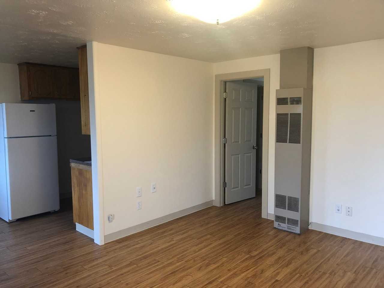 37136 Gore Dr - Photo 4 of 16