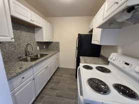 Las Palmas Apartments - Photo 1 of 1