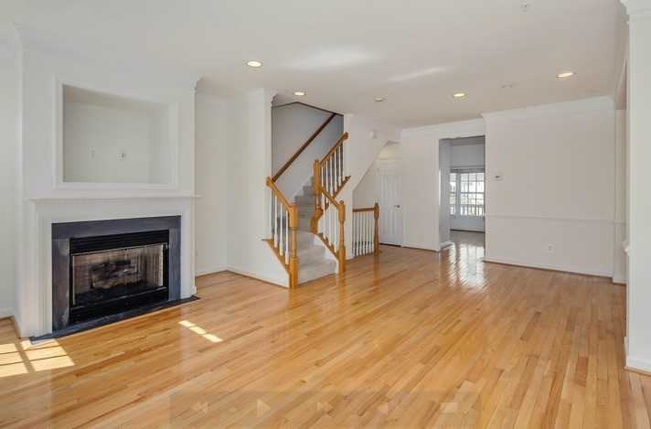 529 Casey Ln - Photo 3 of 16