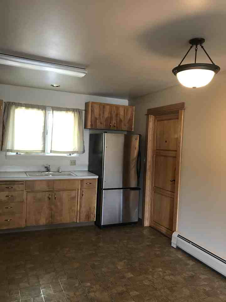 905 W Villard St - Photo 6 of 31