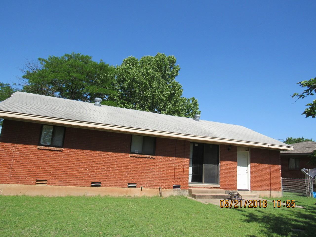 407 Nw 56th St - Photo 5 of 25