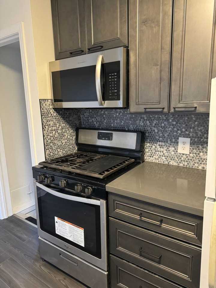 2816 N Main St - Photo 2 of 19