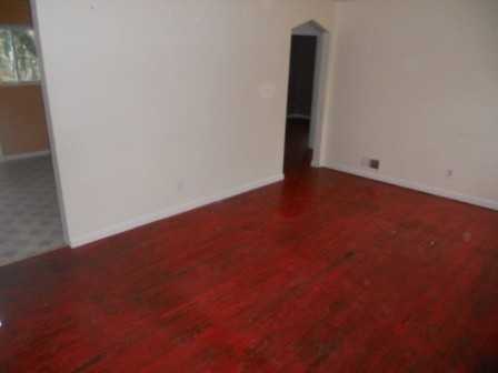 528 Trenton Ave - Photo 7 of 9
