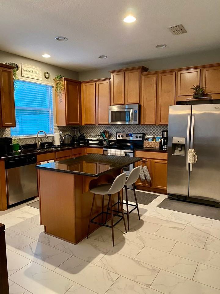 3018 Victoria Glen Dr - Photo 3 of 15