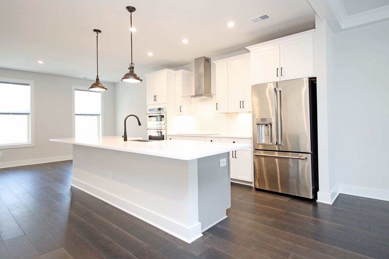 806 Wesley Ln #B - Photo 4 of 20