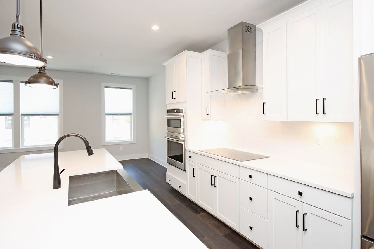 806 Wesley Ln #B - Photo 6 of 20