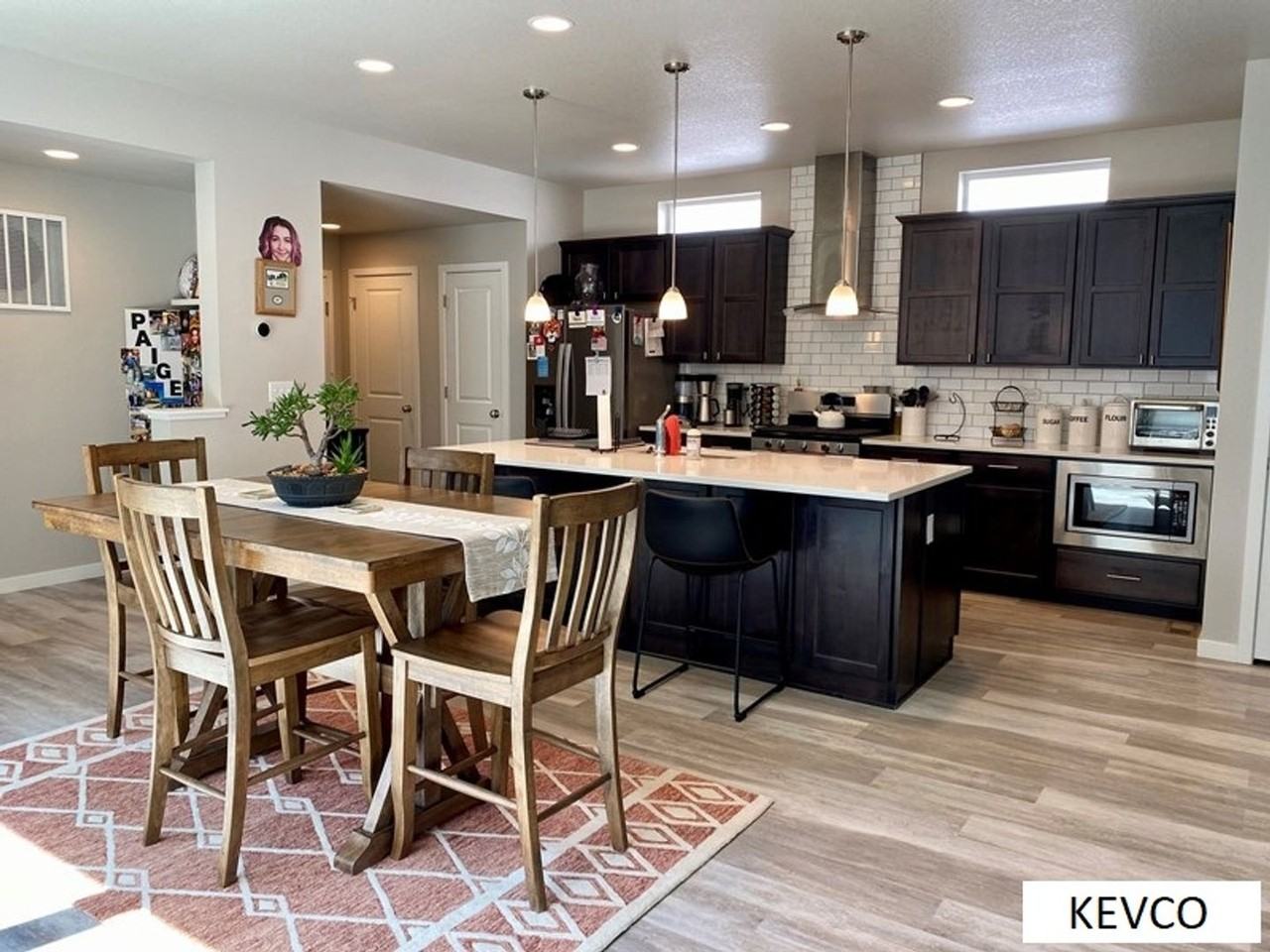 2909 Conquest St - Photo 4 of 21