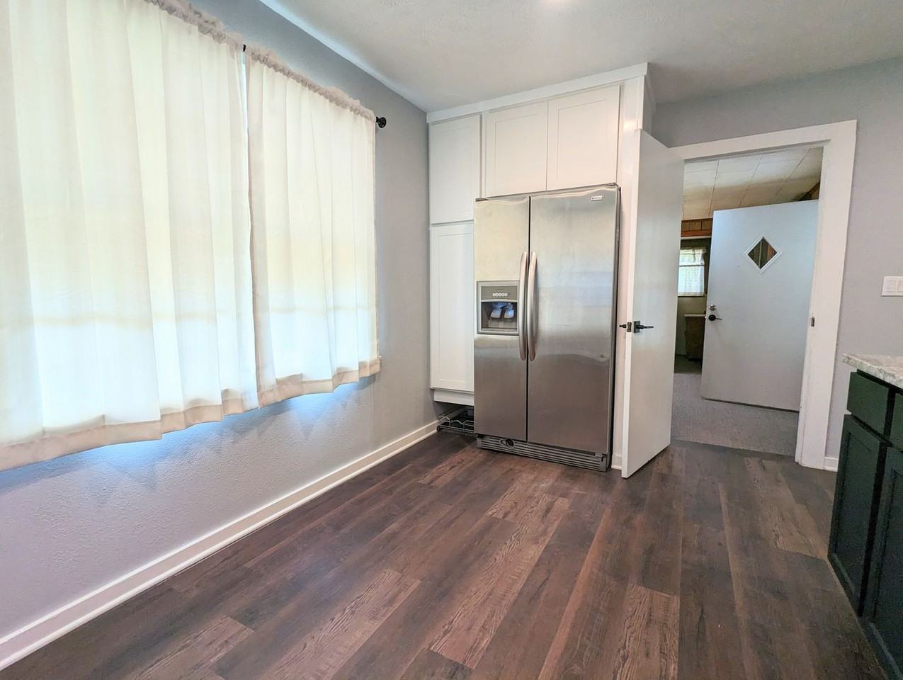 3219 Ash St - Photo 3 of 7