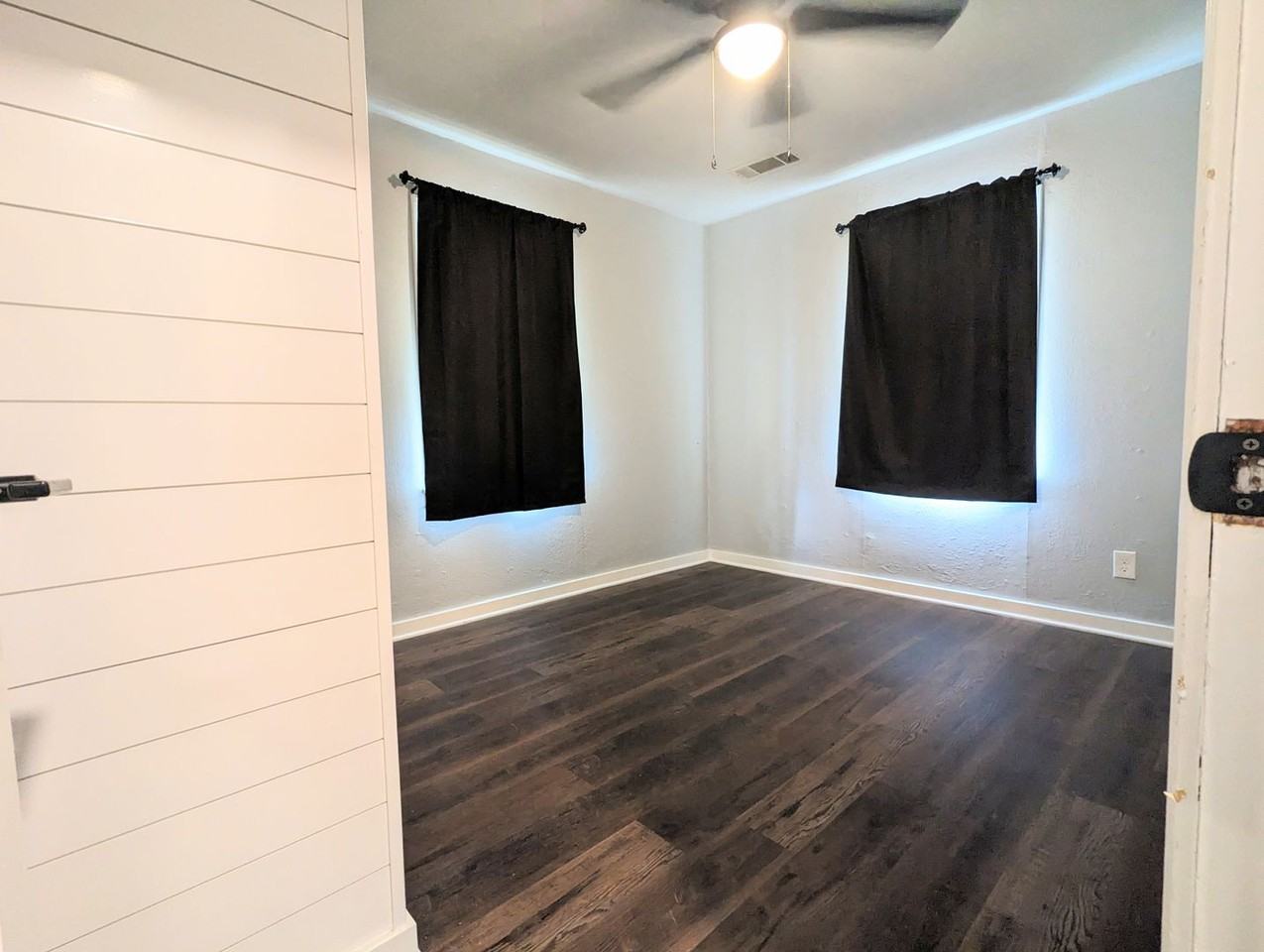 3219 Ash St - Photo 4 of 7
