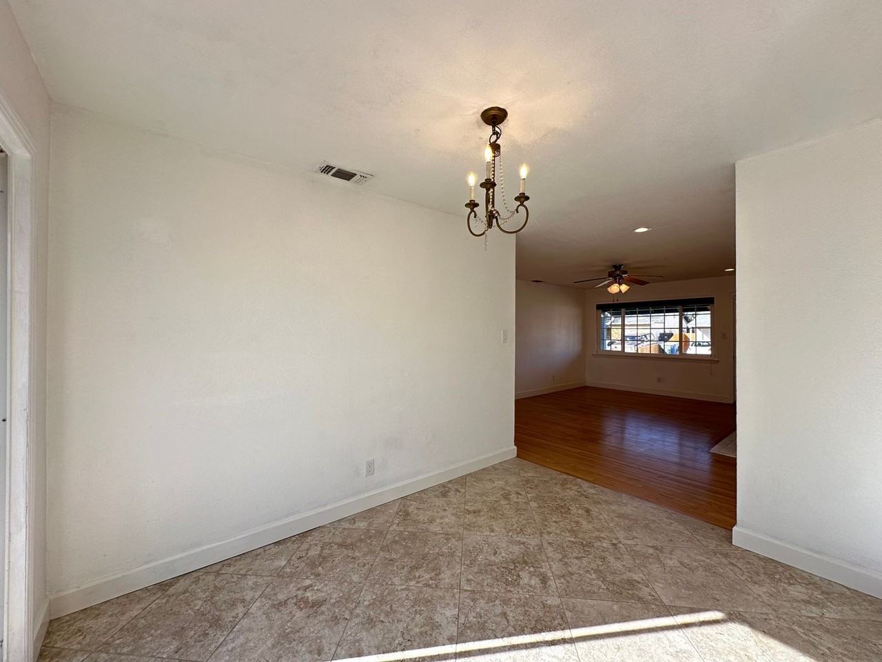 5001 Lippitt Ln - Photo 5 of 24