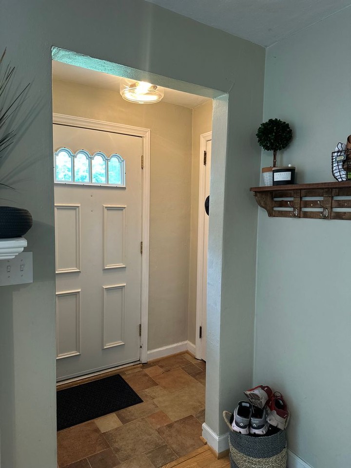 105 Sunset Blvd - Photo 7 of 50