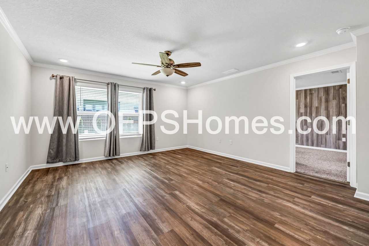 413 Scarborough St - Photo 7 of 33