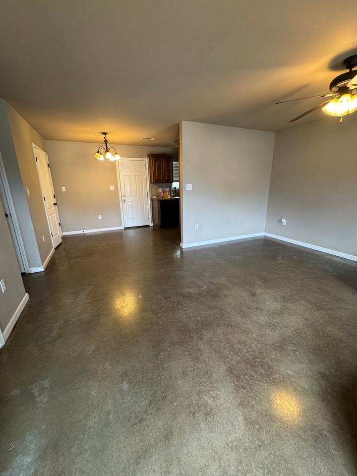 9 Jaki Ln - Photo 2 of 8
