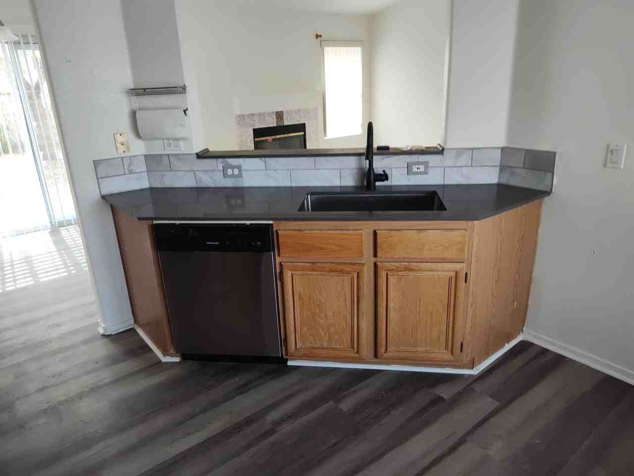 3515 Slapton Ave - Photo 5 of 26