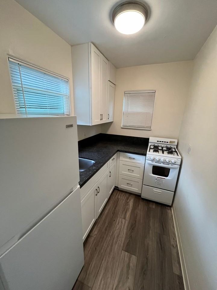Juniper St - Photo 5 of 13