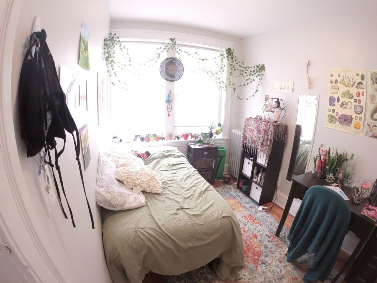 230 Freeman St - Photo 2 of 9