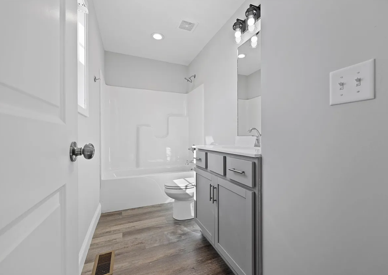 534 Deluth Ct - Photo 2 of 7