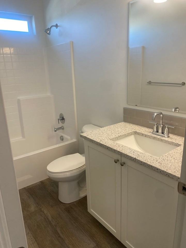1062 N Rockdale Way - Photo 4 of 4
