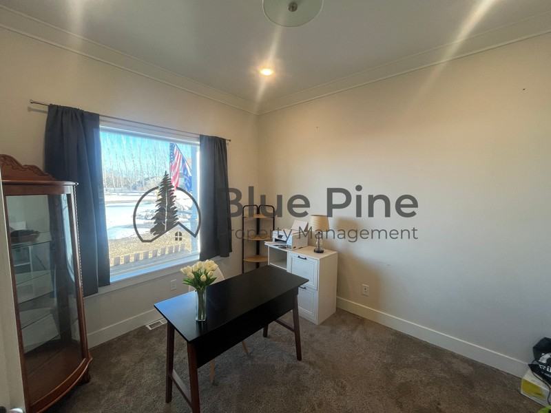 427 Northeast - Photo 3 of 33