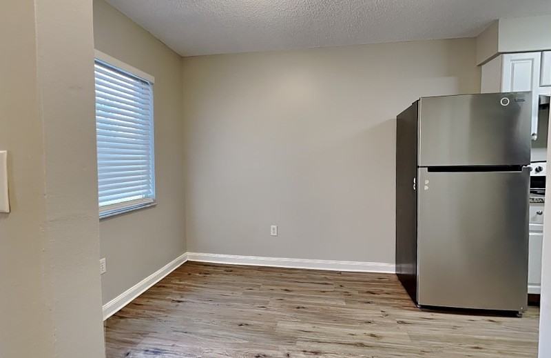530 Scarlet Maple Ct - Photo 4 of 20