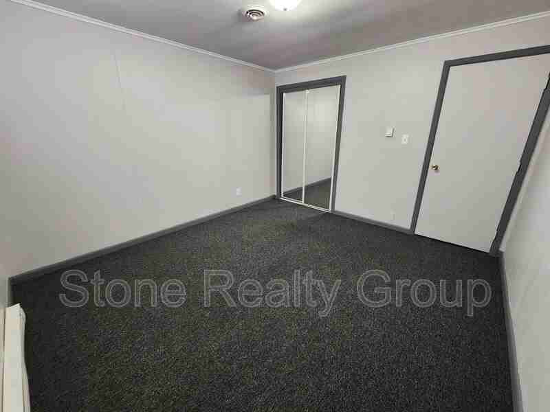 630 Ash St #30C - Photo 3 of 5