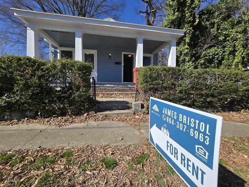 3719 Lawson St - Photo 3 of 21