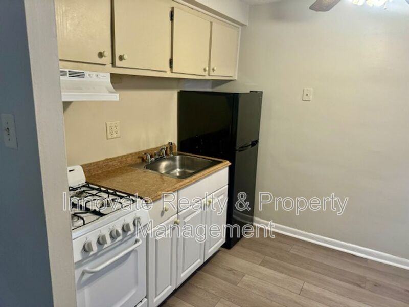 9513 Hoff St #7 - Photo 2 of 19