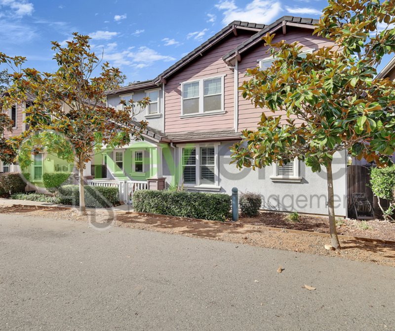 7 Crystalwood Cir - Photo 2 of 45