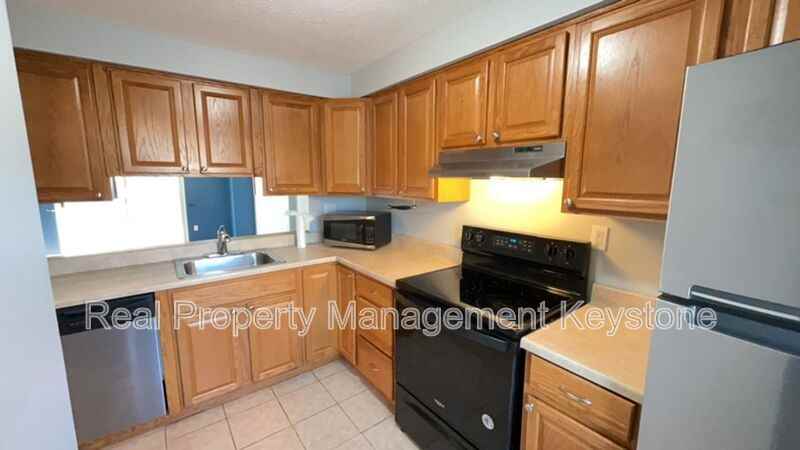 231 Shadowlawn Cir - Photo 2 of 22