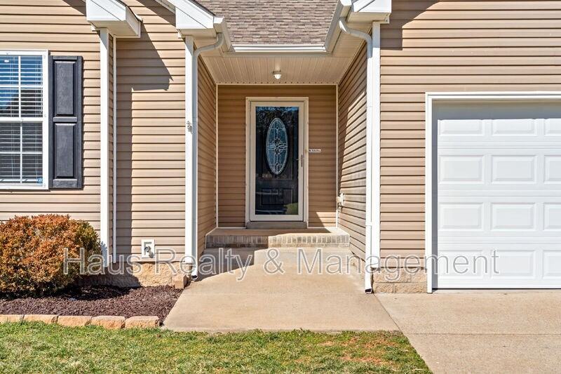 1351 Francesca Dr - Photo 4 of 33