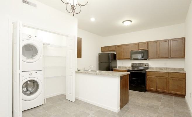 Parkland Cove 2br - Photo 7 of 19