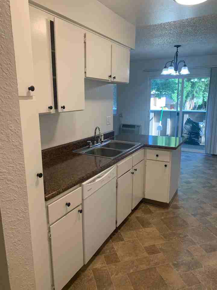 Woodlands Townhomes - Photo 5 of 50