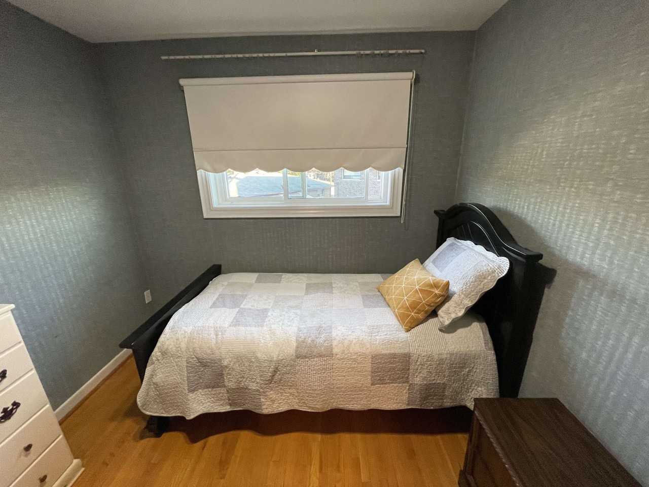 54 Faulkner Crescent - Photo 2 of 10