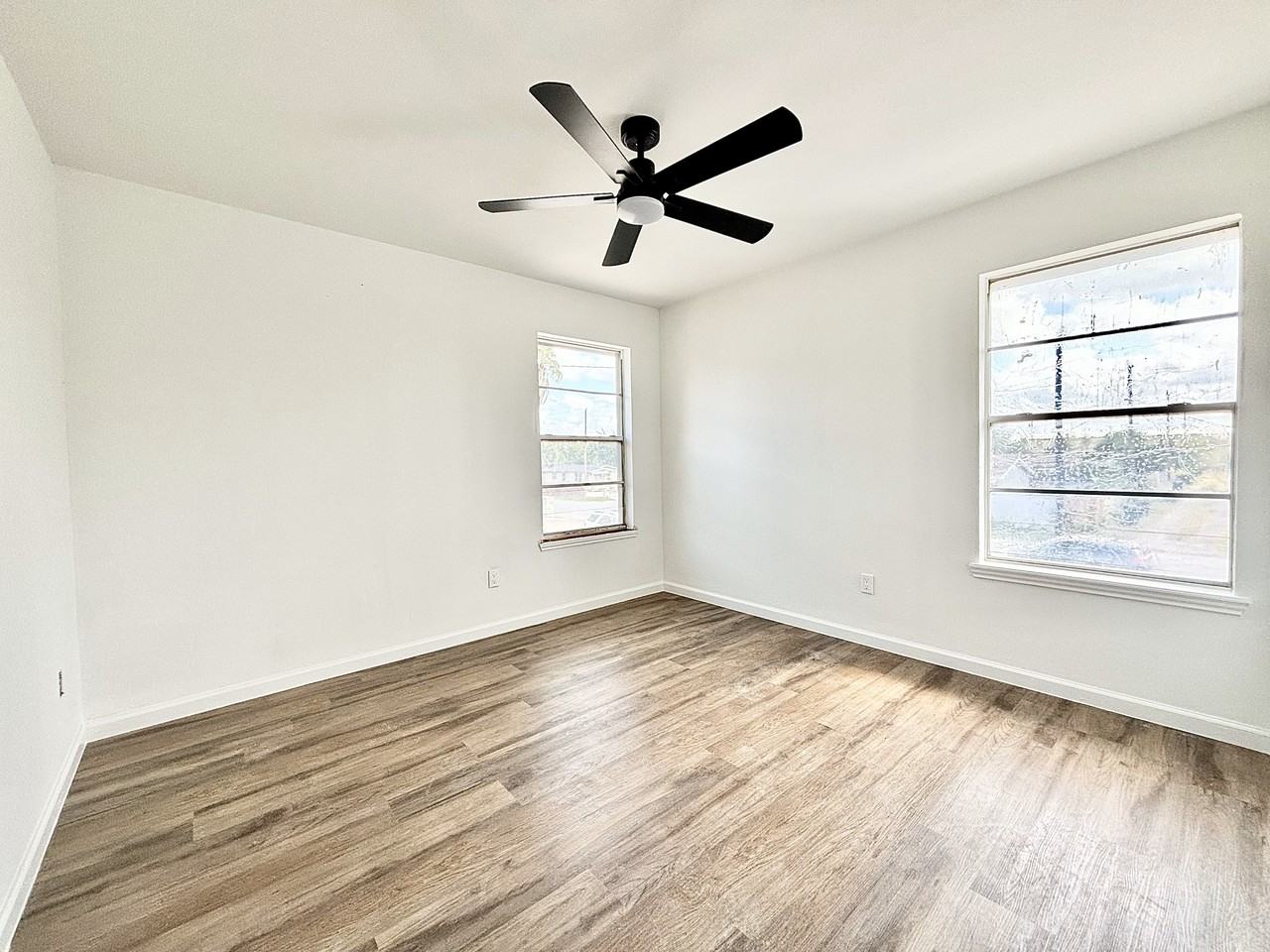 317 North 28th Street - Photo 4 of 8